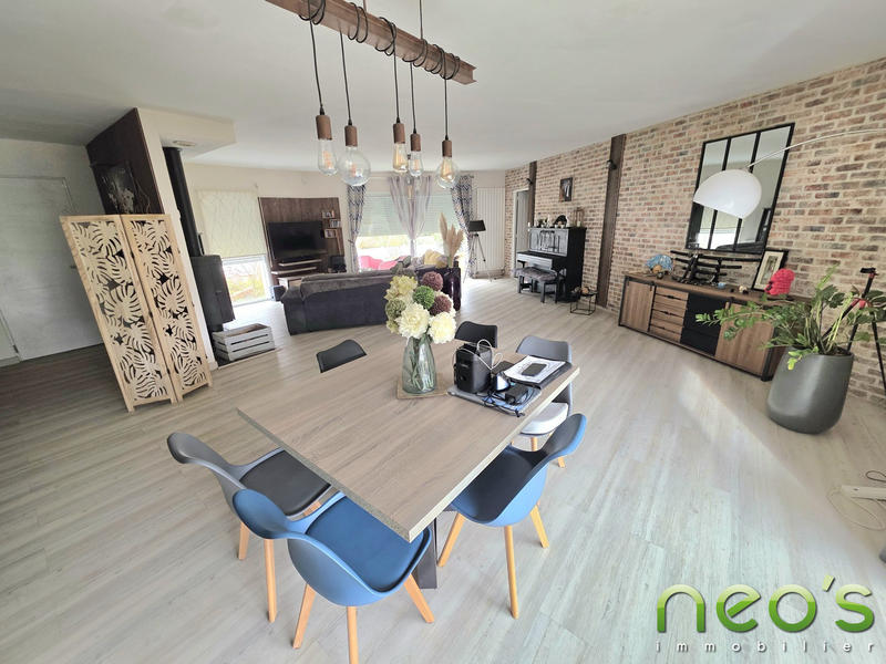 Maison - 137 m² - 5 pièces