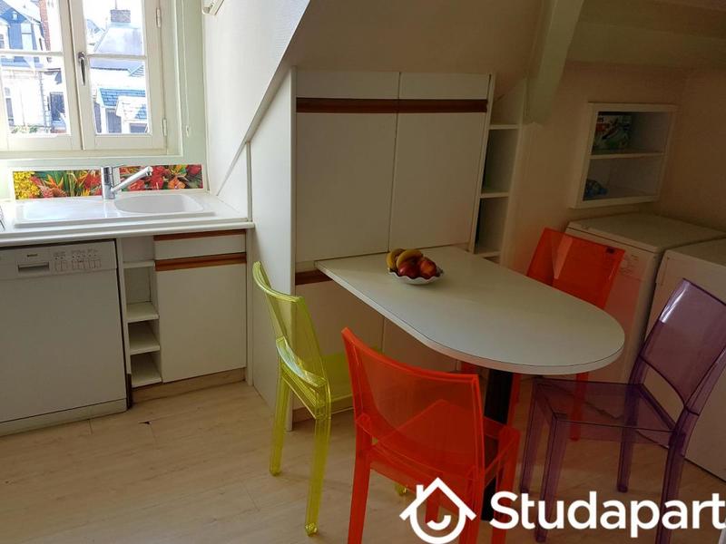 Chambre - 13 m² - 1 pièce