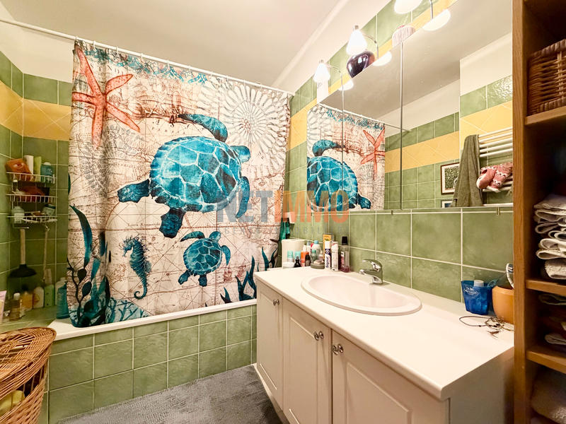 Appartement - 100 m² - 4 pièces