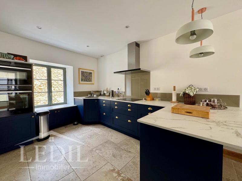 Demeure - 144 m² - 4 pièces