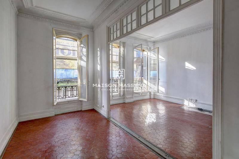 Appartement bourgeois - 136 m² - 6 pièces