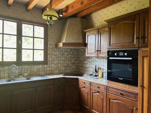 Maison - 123 m² - 8 pièces