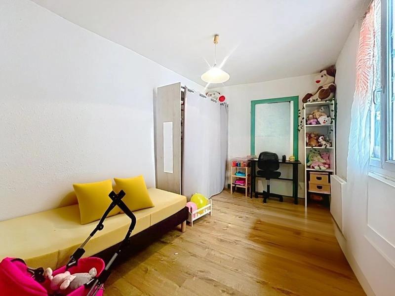 Appartement - 94 m² - 4 pièces