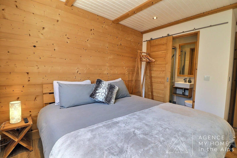 Châlet - 234 m² - 10 pièces