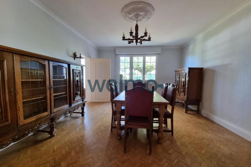 Maison - 180 m² - 6 pièces