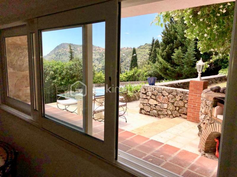 Villa - 178 m² - 6 pièces