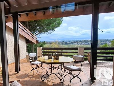 Maison de maîtres - 421 m² - 10 pièces