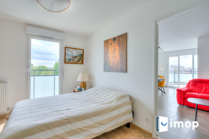 Appartement - 77 m² - 4 pièces