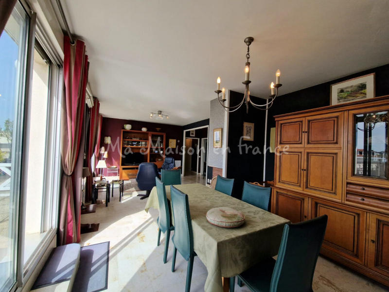 Appartement - 200 m² - 5 pièces