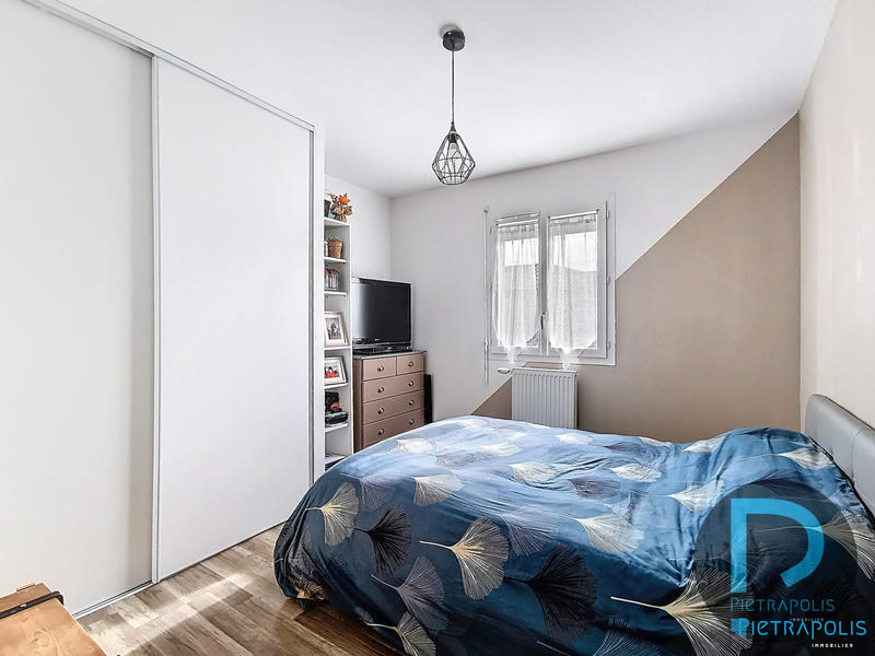 Maison - 102 m² - 6 pièces