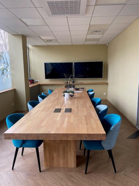 Bureau - 187 m² - 6 pièces