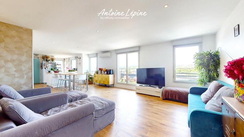 Appartement - 125 m² - 5 pièces