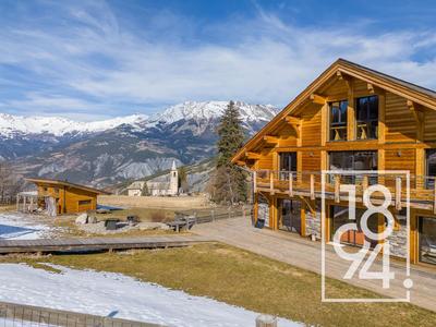 Châlet - 338 m² - 10 pièces