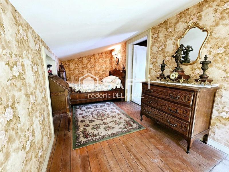 Maison - 198 m² - 6 pièces