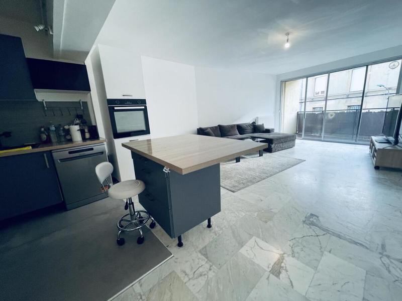 Appartement - 79 m² - 4 pièces