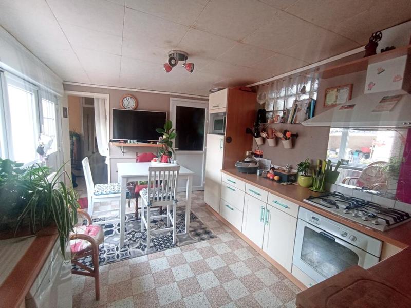 Maison - 102 m² - 6 pièces