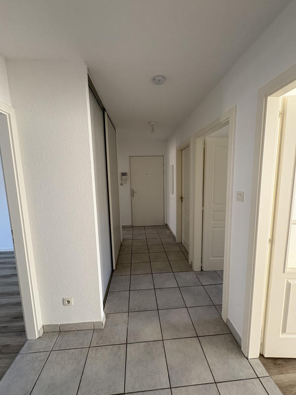 Appartement - 85 m² - 4 pièces