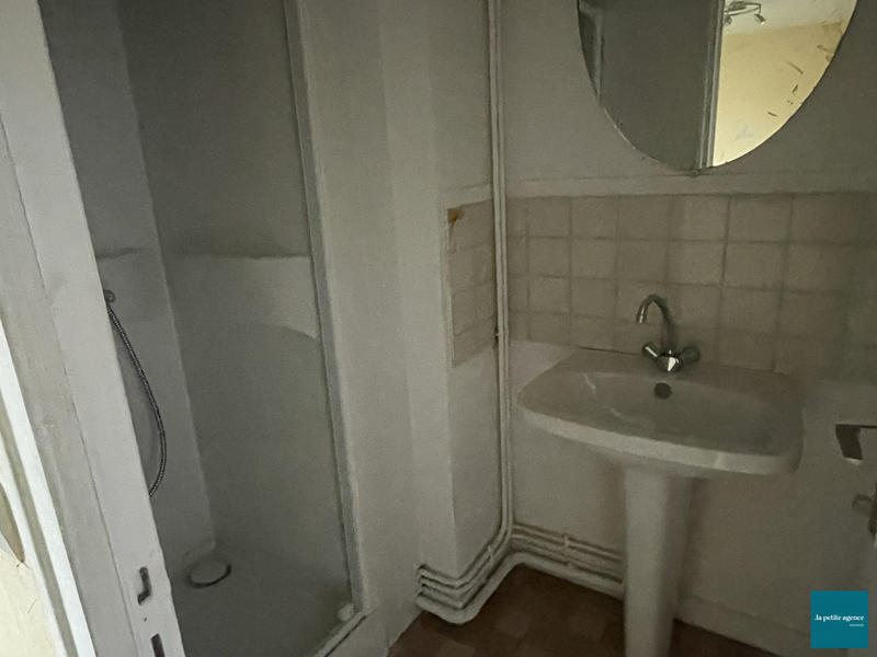 Maison ancienne - 235 m² - 9 pièces