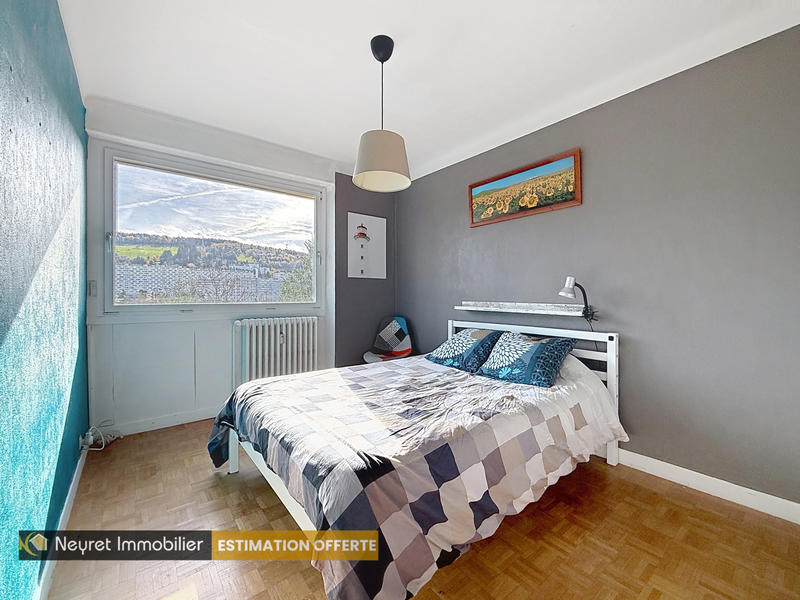 Appartement - 83 m² - 4 pièces