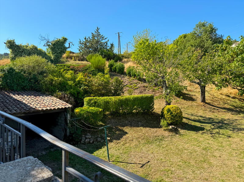 Maison - 240 m² - 10 pièces