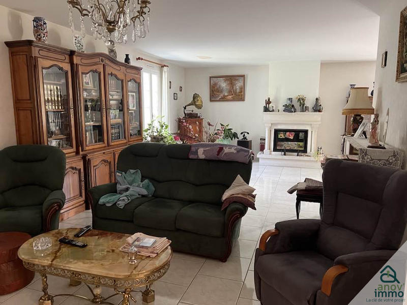 Maison - 270 m² - 8 pièces