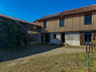 Maison - 196 m² - 5 pièces