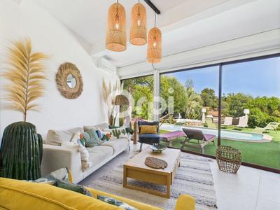 Villa - 141 m² - 5 pièces