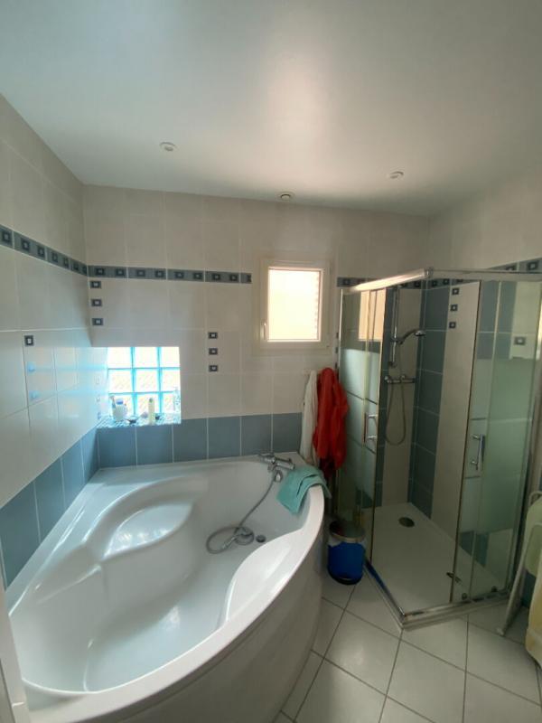 Maison - 273 m² - 5 pièces