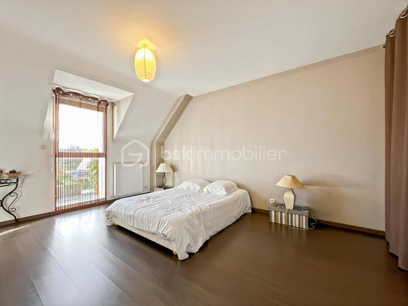 Maison - 168 m² - 6 pièces