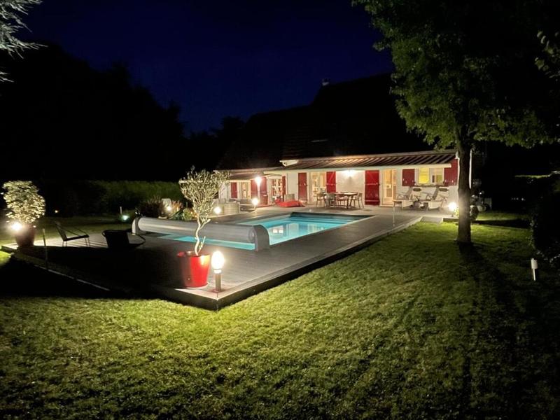 Maison - 210 m² - 9 pièces