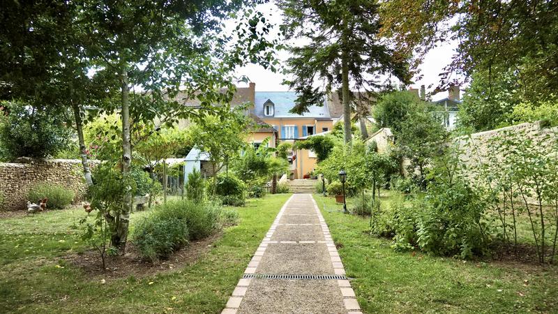 Maison - 245 m² - 11 pièces