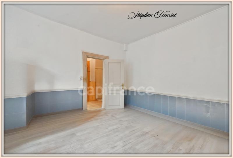 Maison - 311 m² - 11 pièces