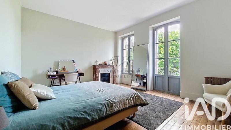 Maison - 262 m² - 7 pièces