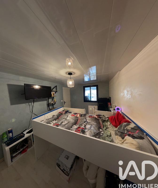 Maison - 143 m² - 8 pièces