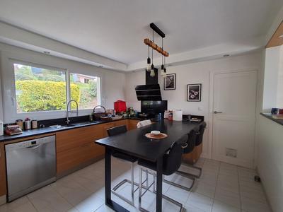 Maison - 140 m² - 7 pièces