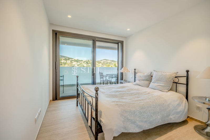 Villa - 297 m² - 8 pièces