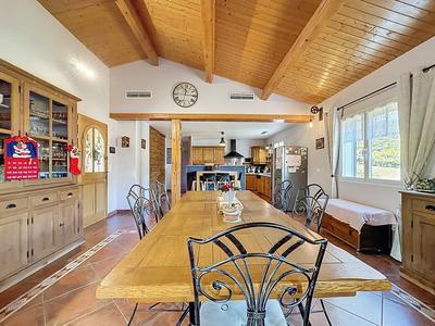 Maison - 174 m² - 6 pièces