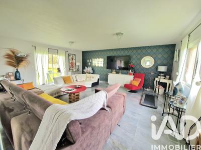 Maison - 205 m² - 6 pièces