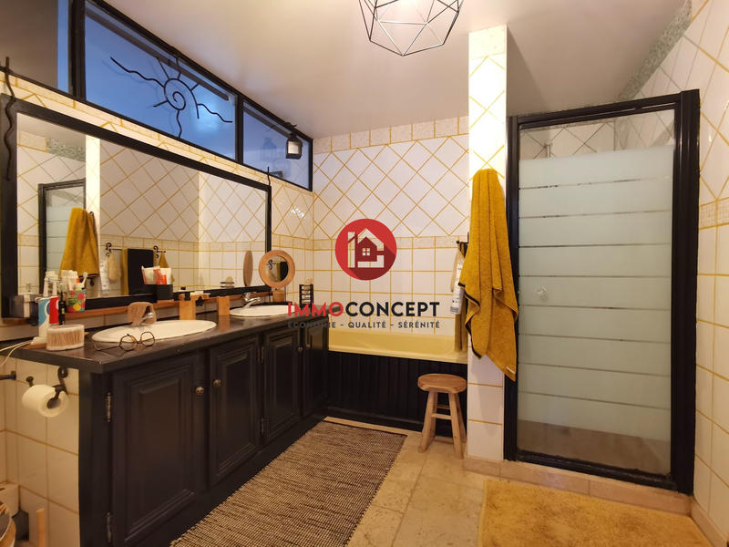 Maison - 162 m² - 6 pièces