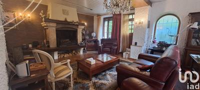 Maison - 280 m² - 9 pièces