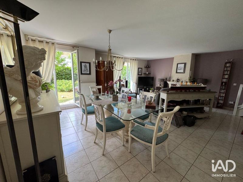 Maison - 138 m² - 6 pièces