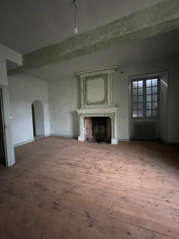 Demeure - 280 m² - 6 pièces