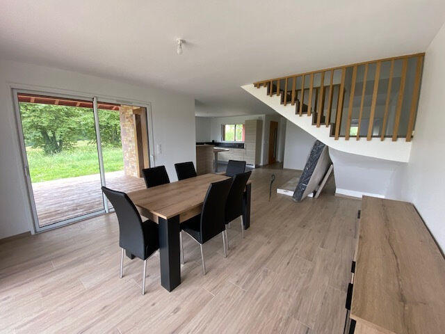 Maison - 120 m² - 5 pièces