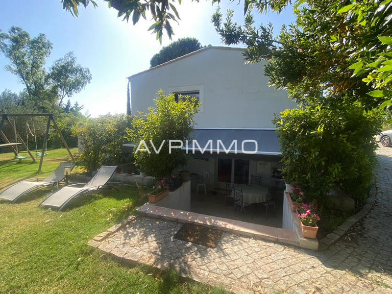 Villa - 174 m² - 6 pièces