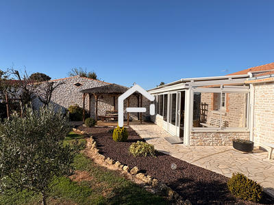 Maison - 123 m² - 4 pièces