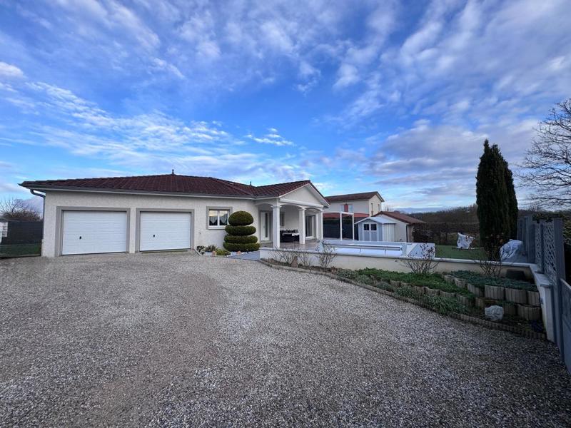 Maison - 108 m² - 4 pièces