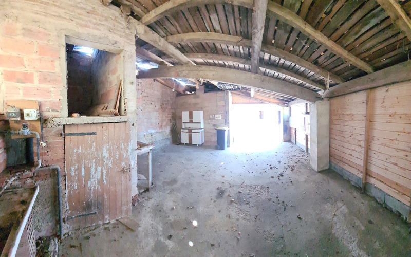 Maison - 252 m² - 7 pièces