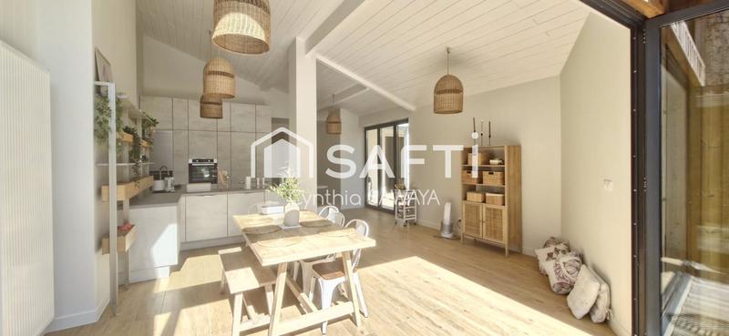 Maison - 241 m² - 7 pièces