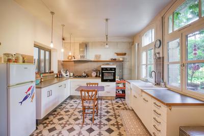 Maison - 247 m² - 7 pièces