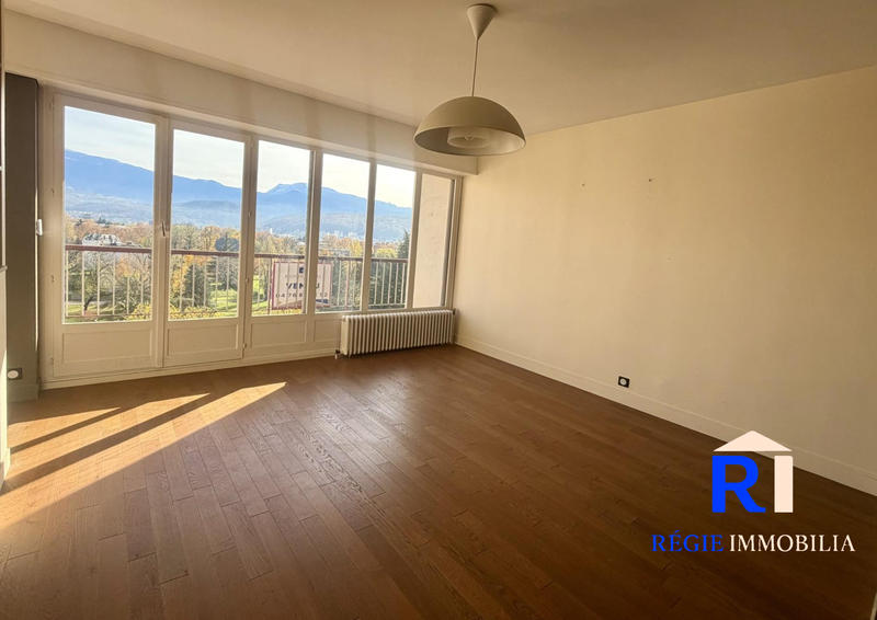 Appartement - 114 m² - 5 pièces